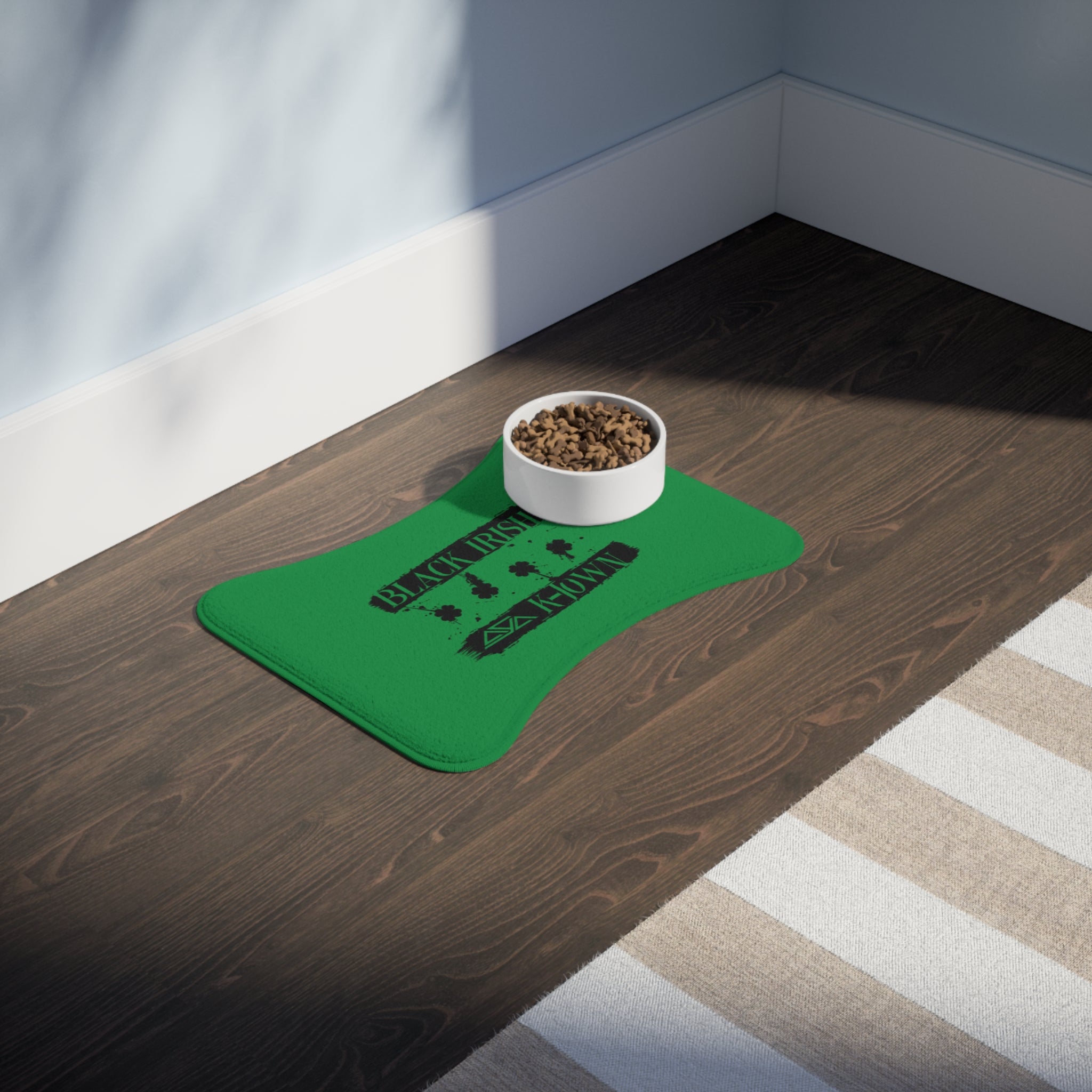 Fun Green Pet Feeding Mat - 'Black Irish K-Hown' Design for Dog Lovers